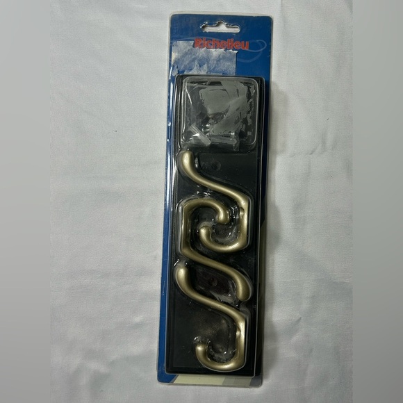 Richelieu Utility Hangers Wall Mounted - Picture 1 of 7